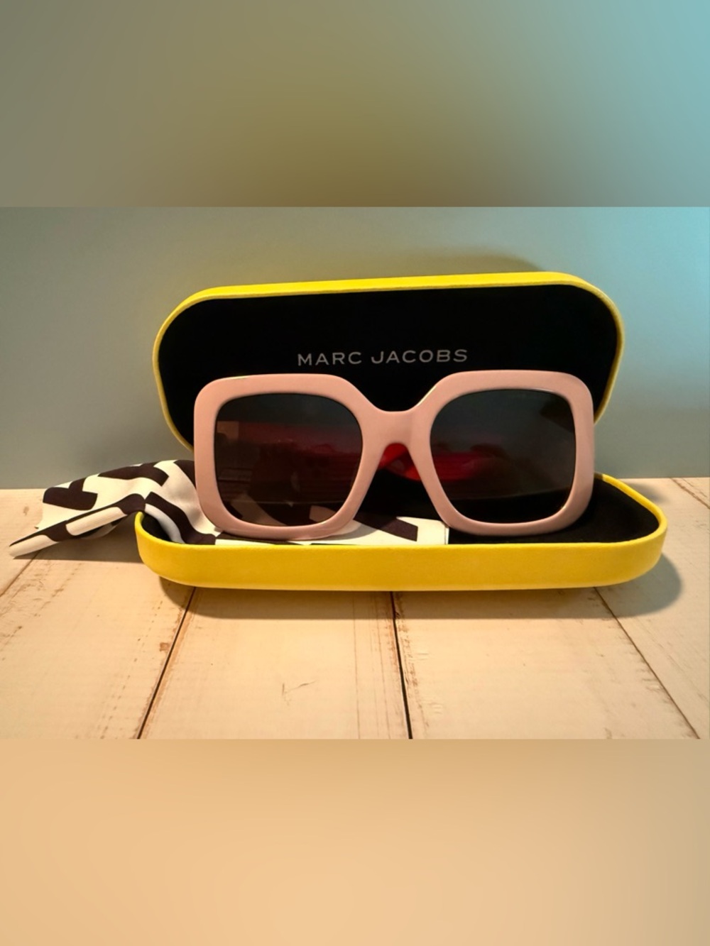 Marc Jacobs Women's Pale Pink Oversized Square Sunglasses